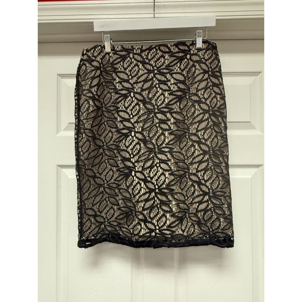 Ann Taylor Black Crochet Over Nude Pencil Wiggle Skirt sz 8 EUC